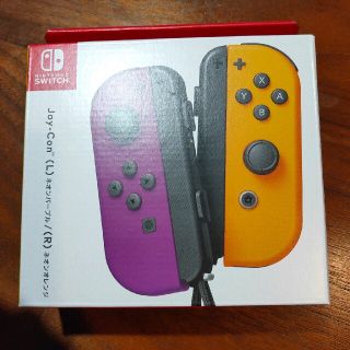 ニンテンドースイッチ(Nintendo Switch)のジョイコン ネオンパープル ネオンオレンジ(家庭用ゲーム機本体)