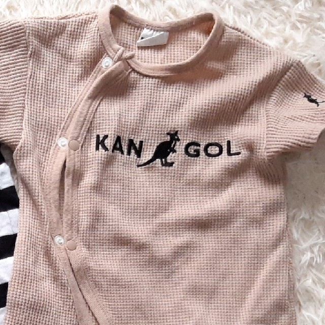 KANGOL(カンゴール)の♡ ♡様専用 KANGOLロンパース ベージュ キッズ/ベビー/マタニティのベビー服(~85cm)(ロンパース)の商品写真