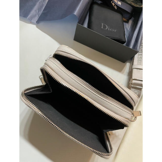 Dior(ディオール)の最終お値下げ　Dior ショルダーストラップポーチ 難あり メンズのバッグ(ショルダーバッグ)の商品写真