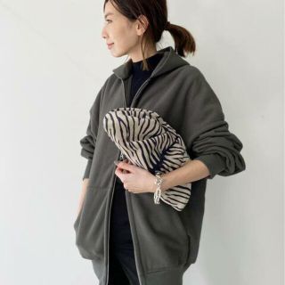 アパルトモンドゥーズィエムクラス(L'Appartement DEUXIEME CLASSE)の【AMERICANA/アメリカーナ】Back Print Big Parka(パーカー)