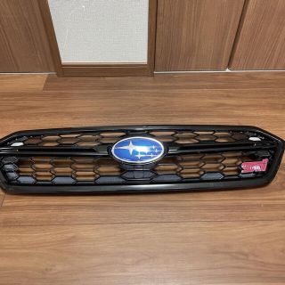 スバル(スバル)のWRX STI 後期 純正 グリル(車種別パーツ)