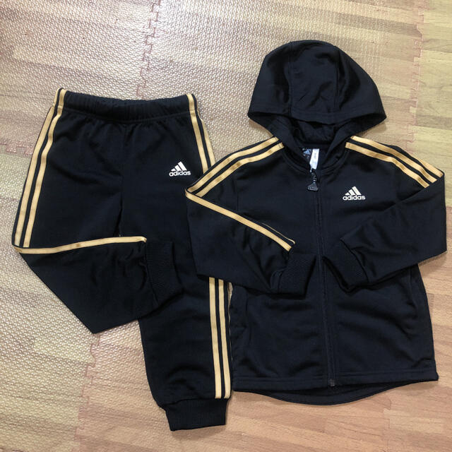 adidas(アディダス)のadidas 上下 90 キッズ/ベビー/マタニティのキッズ服男の子用(90cm~)(ジャケット/上着)の商品写真