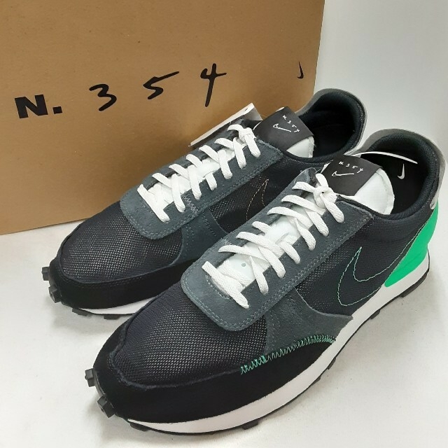 NIKE - 最値定価11000円!新品!ナイキ デイブレイク タイプ スニーカー 29cmの通販 by マイ｜ナイキならラクマ