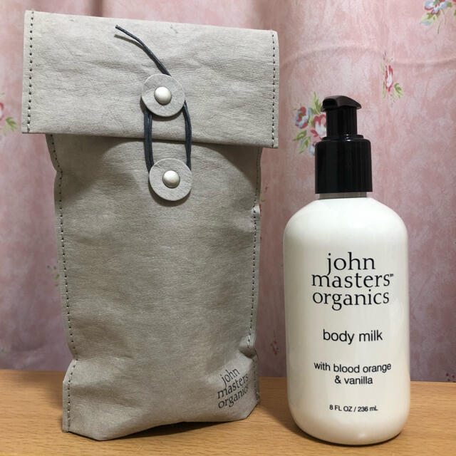 John Masters Organics(ジョンマスターオーガニック)の⭐️最終値下げ⭐️ジョンマスターBO&VボディミルクNブラッドオレンジ&バニラ コスメ/美容のボディケア(ボディローション/ミルク)の商品写真