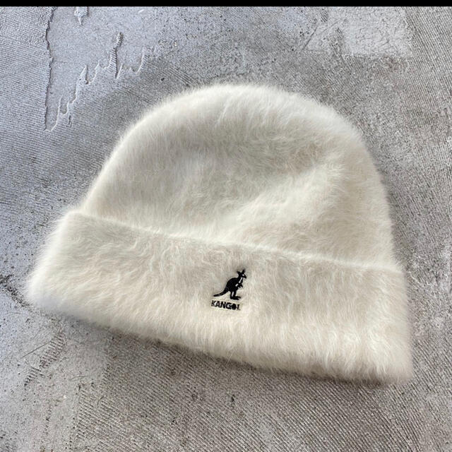 SUPREME KANGOL FURGORA BEANIE WHITE