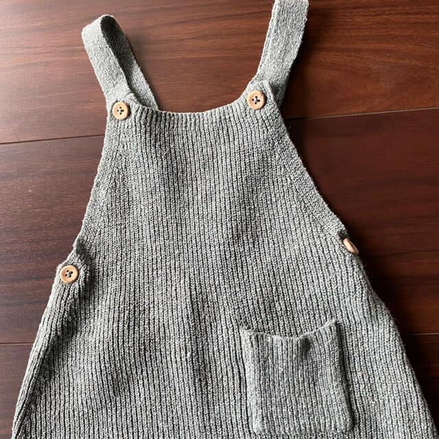 ZARA KIDS(ザラキッズ)のザラミニベビーサマーニットサロペットロンパース74706867 キッズ/ベビー/マタニティのベビー服(~85cm)(ロンパース)の商品写真