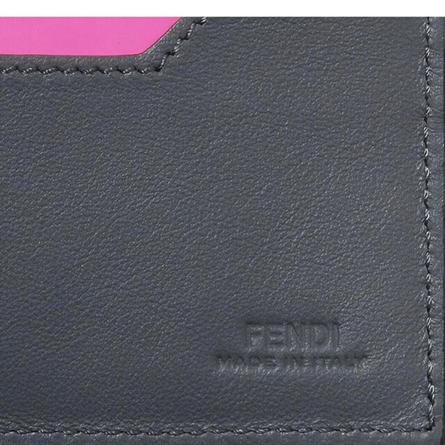 FENDI(フェンディ)の新品　FENDI 二つ折り財布 グレー 7M0266 A7TE F17H4 メンズのファッション小物(折り財布)の商品写真