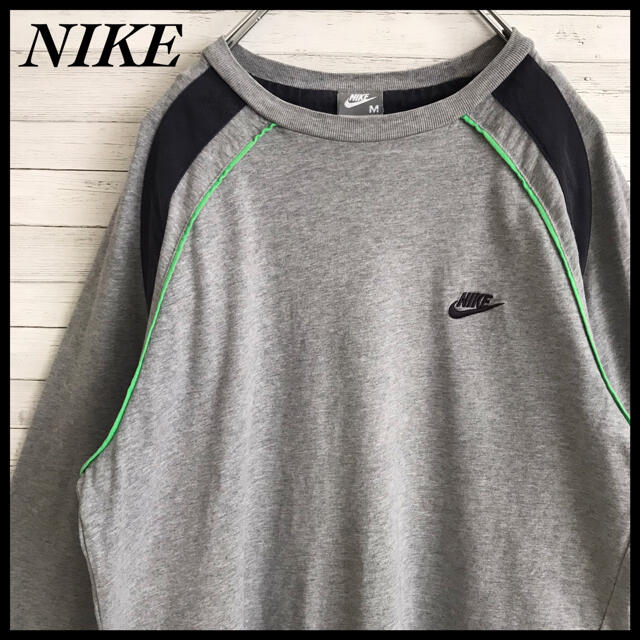 NIKE(ナイキ)の【激レア】ナイキ☆ワンポイント刺繍ロゴ ロンT 90s ゆるダボ 古着 メンズのトップス(Tシャツ/カットソー(七分/長袖))の商品写真