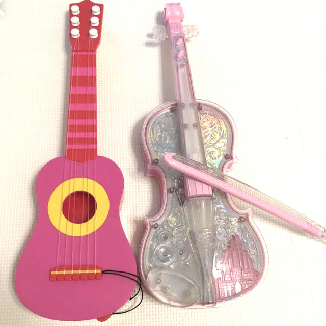 ディズニー　ドリームレッスン　ライト　オーケストラ　バイオリン　ギター　セット キッズ/ベビー/マタニティのおもちゃ(楽器のおもちゃ)の商品写真