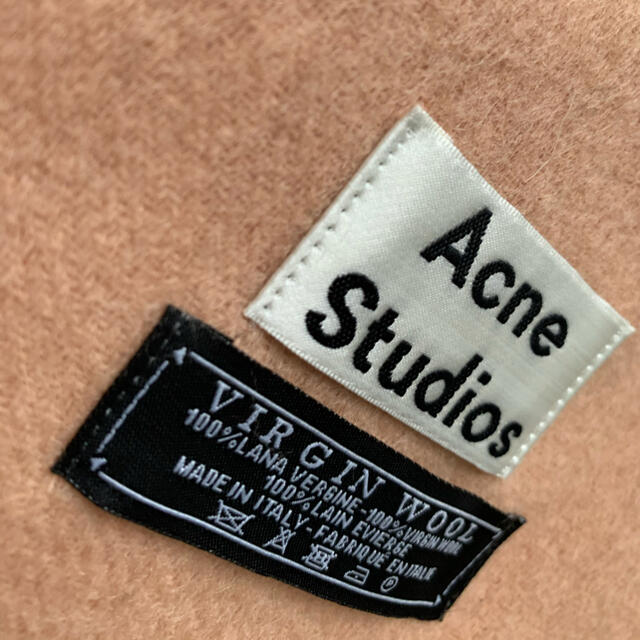 ACNE(アクネ)のAcne Studios アクネストゥディオズ マフラー 未使用 ♡ レディースのファッション小物(マフラー/ショール)の商品写真