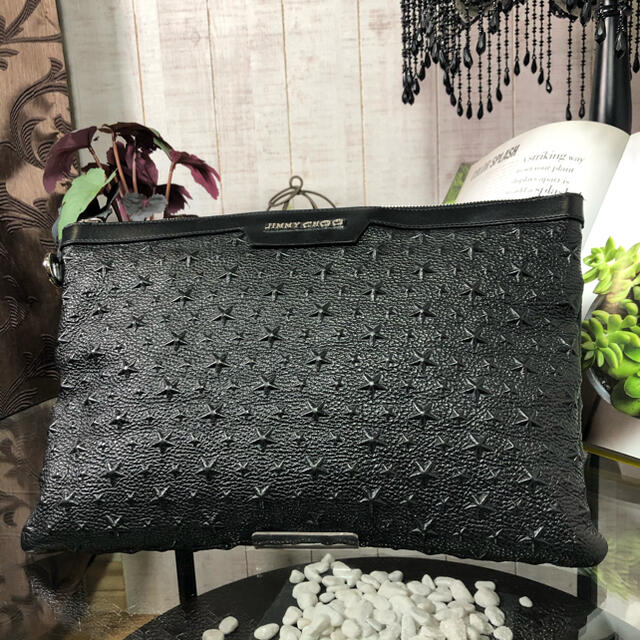 JIMMY CHOO クラッチバッグ　ブラック　エンボス加工