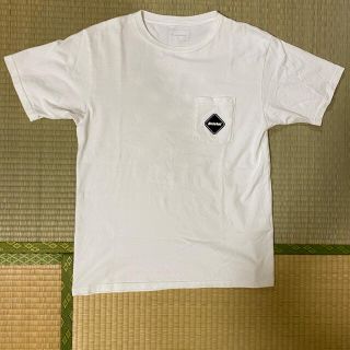 エフシーアールビー(F.C.R.B.)の最安値　F.C.Real Bristol BIG LOGO POCKET TEE(Tシャツ/カットソー(半袖/袖なし))