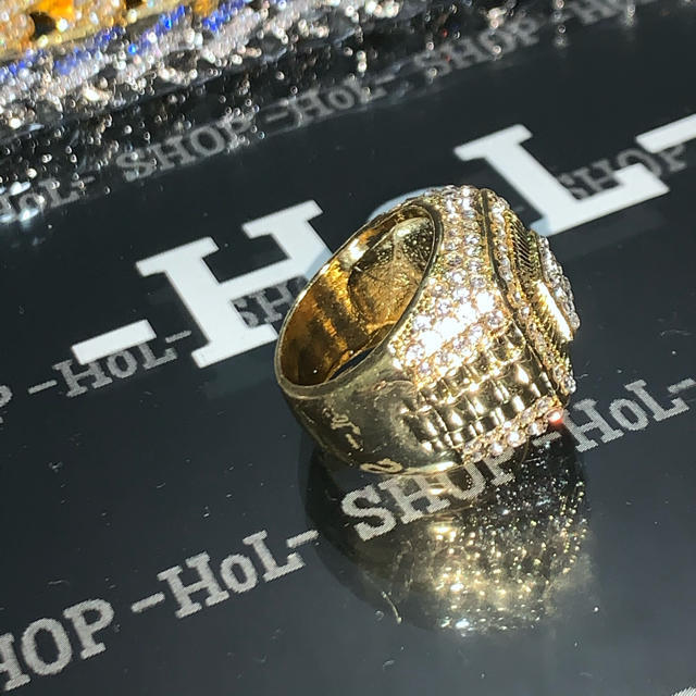 【送料込み】ラインストーン リング CZダイヤ ゴールド メンズのアクセサリー(リング(指輪))の商品写真
