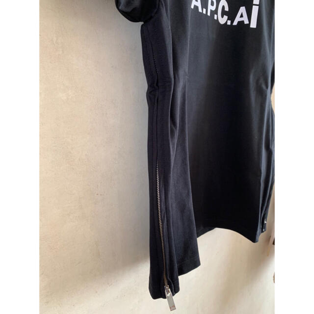 sacai(サカイ)のsacai × A.P.C.  コラボTシャツ　黒　XS新品　サカイ メンズのトップス(Tシャツ/カットソー(半袖/袖なし))の商品写真