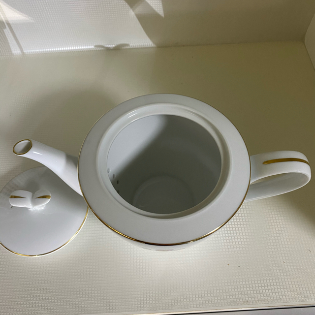 Noritake(ノリタケ)の【るるゴールド様専用】ニットーロイヤル ティーポット インテリア/住まい/日用品のキッチン/食器(食器)の商品写真