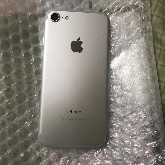 iPhone7 32GB SIMフリー　 スマホ/家電/カメラのスマートフォン/携帯電話(スマートフォン本体)の商品写真