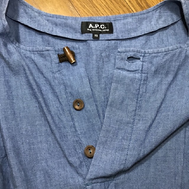 A.P.C(アーペーセー)のアーペーセー デニム　ワンピース レディースのワンピース(ひざ丈ワンピース)の商品写真