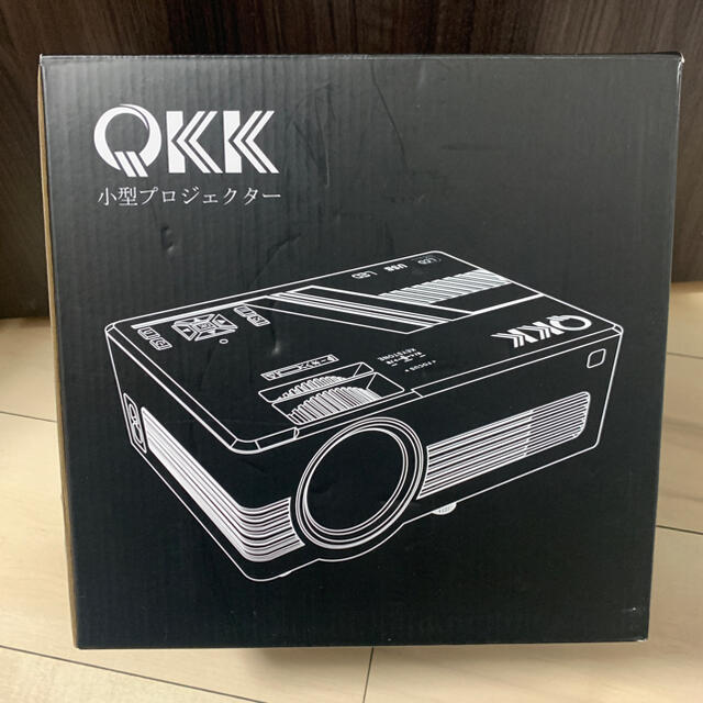 QKK WiFiプロジェクター 4500LM AK-83 スマホ/家電/カメラのテレビ/映像機器(プロジェクター)の商品写真