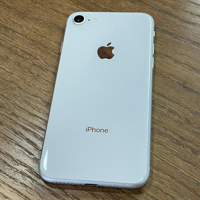 スマートフォン本体iPhone8 64GB SIM解除