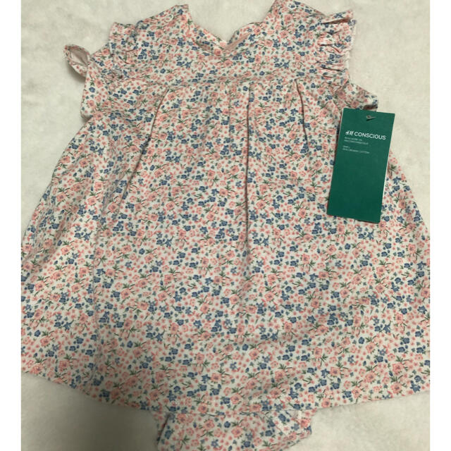 H&M(エイチアンドエム)のR♡様専用 キッズ/ベビー/マタニティのベビー服(~85cm)(ロンパース)の商品写真