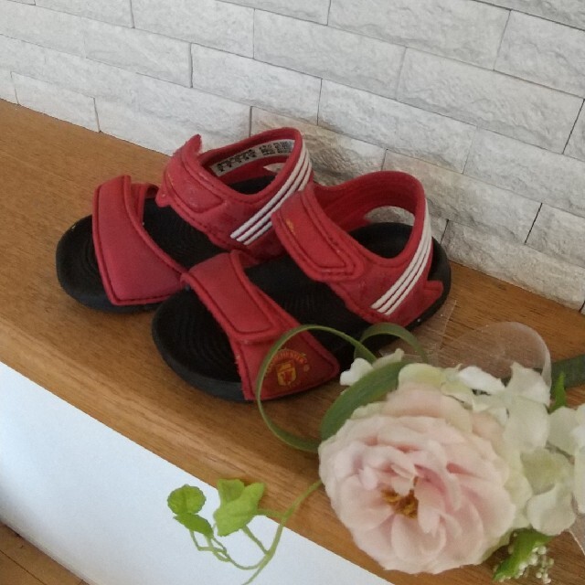 adidas(アディダス)の値下げadidas♥️サンダル12cm キッズ/ベビー/マタニティのベビー靴/シューズ(~14cm)(サンダル)の商品写真