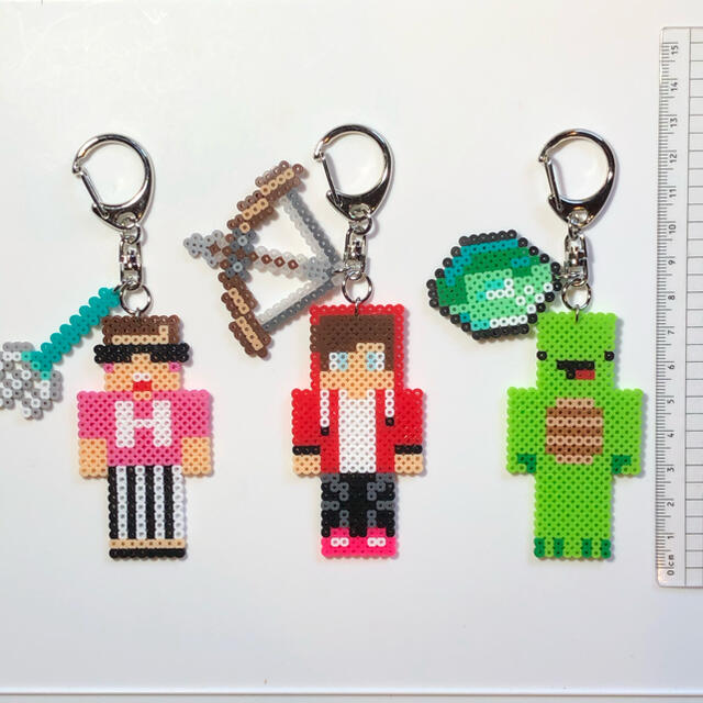 マインクラフト ヒカキン ぜんいち マイッキー3体武器エメラルドつきキーホルダーの通販 By 夢 S Shop ラクマ マインクラフト ヒカキン ぜんいち マイッキー3体武器エメラルドつきキーホルダーの通販 By 夢 S Shop ラクマ