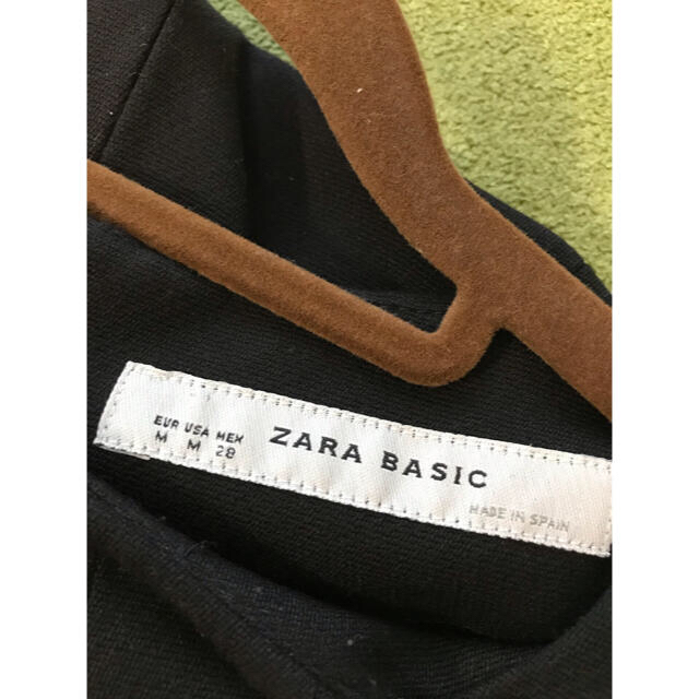 ZARA(ザラ)のザラZARAブラックワンピース☆半袖フォーマル☆サイズM レディースのワンピース(ひざ丈ワンピース)の商品写真