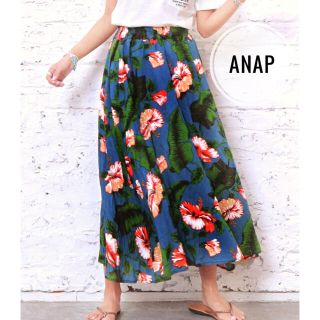 アナップ(ANAP)の【新品未使用】ANAP／フラワー柄ロングフレアスカート (ロングスカート)