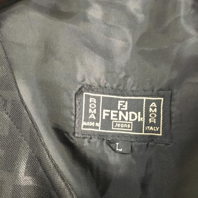 FENDI(フェンディ)の美品　レア　ヴィンテージ  FENDI jeans ズッカ柄　ベスト　ジレ レディースのトップス(ベスト/ジレ)の商品写真