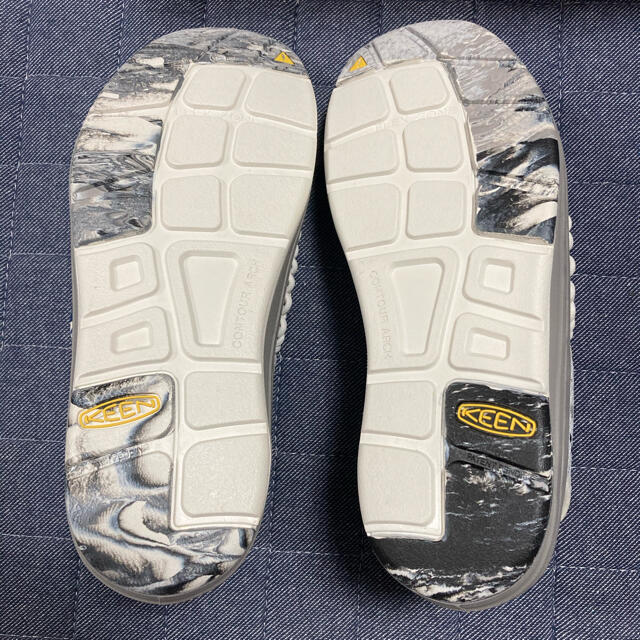 KEEN(キーン)のキーン UNEEK EVO メンズの靴/シューズ(スニーカー)の商品写真