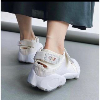 イエナ✖️NIKE ウィメンズエアリフト23