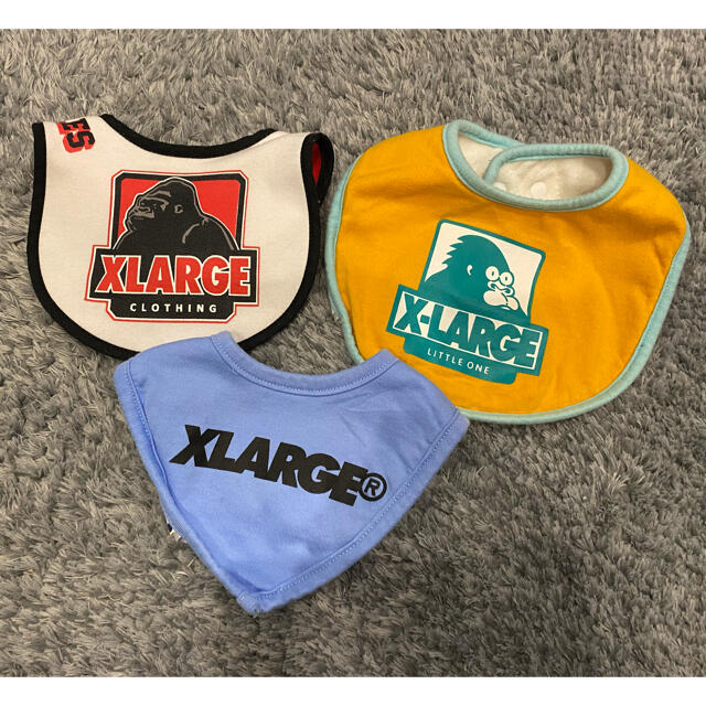 XLARGE(エクストララージ)のX-LARGE ビブ キッズ/ベビー/マタニティのキッズ/ベビー/マタニティ その他(その他)の商品写真