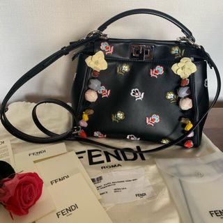 フェンディ(FENDI)のフェンディー　FENDI ピーカブーミニ　セレリア　新品未使用(ショルダーバッグ)