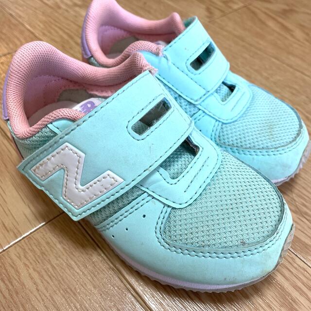 New Balance(ニューバランス)の🌼お値下げ中🌼ニューバランス　15センチ キッズ/ベビー/マタニティのキッズ靴/シューズ(15cm~)(スニーカー)の商品写真