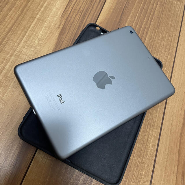 Apple(アップル)のiPad mini 2 Wi-Fiモデル 64GB スペースグレイ スマホ/家電/カメラのPC/タブレット(タブレット)の商品写真