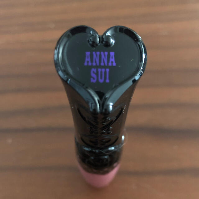 ANNA SUI(アナスイ)のアナスイ　グロスc302カラー　箱なし未使用新品 コスメ/美容のベースメイク/化粧品(リップグロス)の商品写真