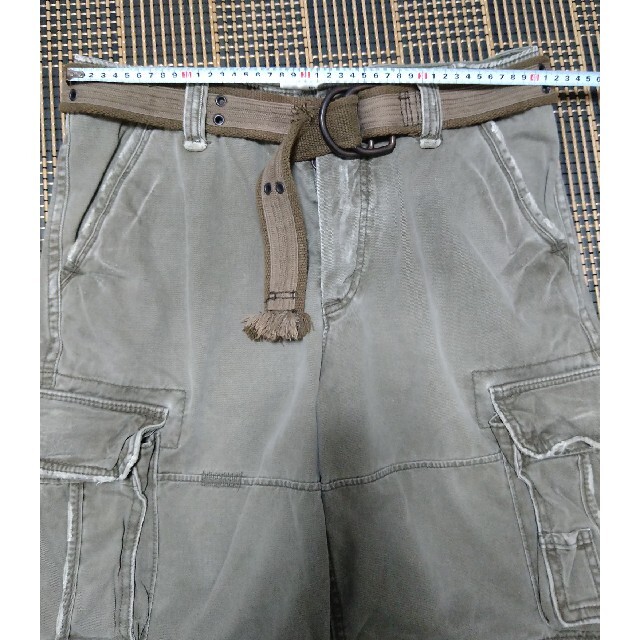 Abercrombie&Fitch(アバクロンビーアンドフィッチ)のアバクロ　ハーフパンツ　ダメージ加工　W16ベルト付 メンズのパンツ(ショートパンツ)の商品写真