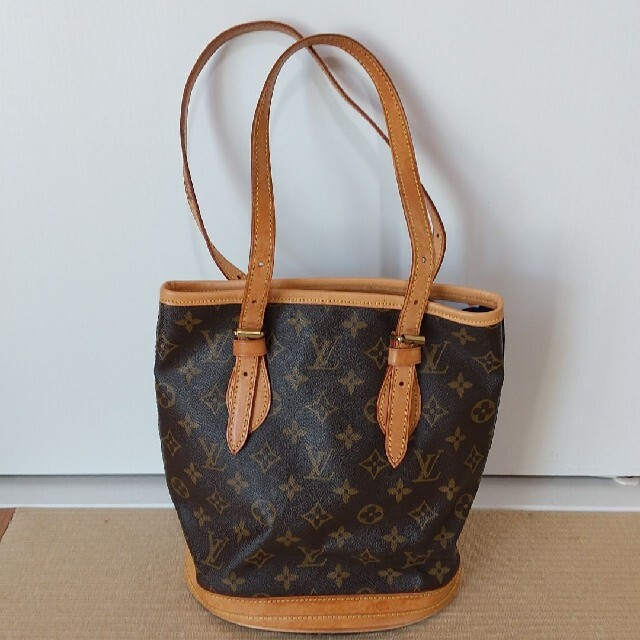 LOUIS VUITTON バケツ型バック