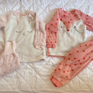 ベビー　キッズ　パジャマ　冬服セール　モコモコ　セットアップ　腹巻　双子　ドット(パジャマ)