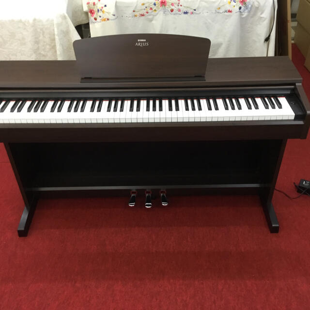 ヤマハ電子ピアノYDP140これは良いですよ！とにかく綺麗自信を持ってお勧めしま