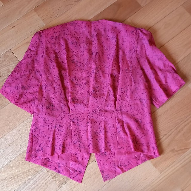 大きいサイズ薔薇刺繍のスーツ Haru Sou Wari - スーツ 