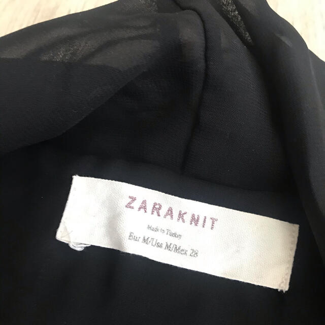 ZARA(ザラ)のZARA  黒　可愛いデザインカーディガンと袖なしホワイトトップス レディースのトップス(カーディガン)の商品写真