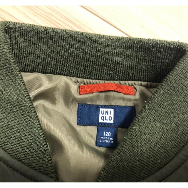 UNIQLO(ユニクロ)のUNIQLO MA-1 120 キッズ/ベビー/マタニティのキッズ服男の子用(90cm~)(ジャケット/上着)の商品写真