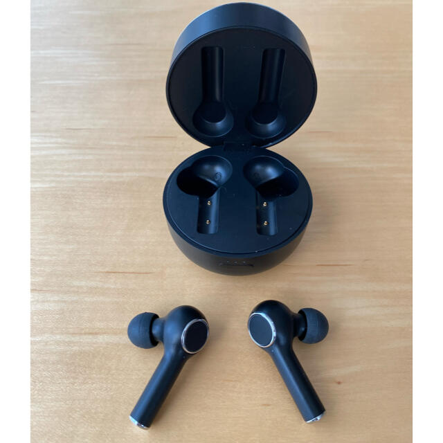 LUA ワイヤレスイヤホン ✻スピーカー付き充電器 LUA ワイヤレスイヤホン ✻スピーカー付き充電器