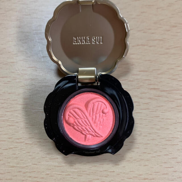 ANNA SUI(アナスイ)のANNA SUI アナスイ アイシャドウ ケース付き コスメ/美容のベースメイク/化粧品(アイシャドウ)の商品写真