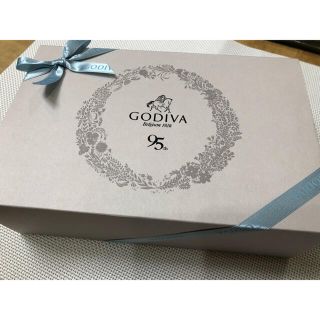 GODIVA アニバーサリーグランプラス 30粒入り(菓子/デザート)