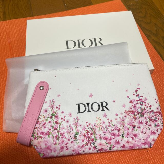 Dior(ディオール)のdior 花柄　ポーチ レディースのファッション小物(ポーチ)の商品写真