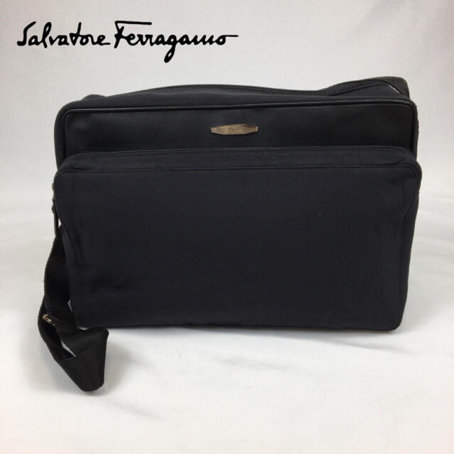Salvatore Ferragamo ショルダーバッグ ビジネスバッグ Salvatore Ferragamo ショルダーバッグ ビジネスバッグ