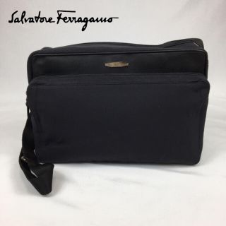 サルヴァトーレフェラガモ(Salvatore Ferragamo)のSalvatore Ferragamo ショルダーバッグ  ビジネスバッグ(ショルダーバッグ)