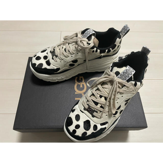 UGG CA805 Dalmatianレディーススニーカー